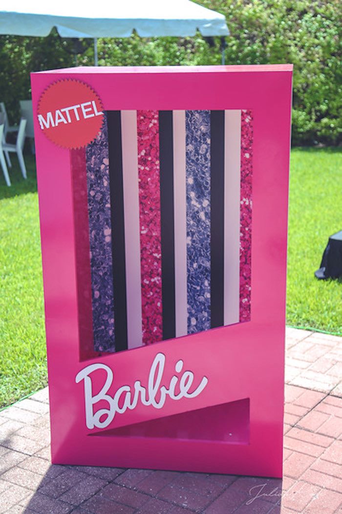 BARBIE PAINTING PARTY